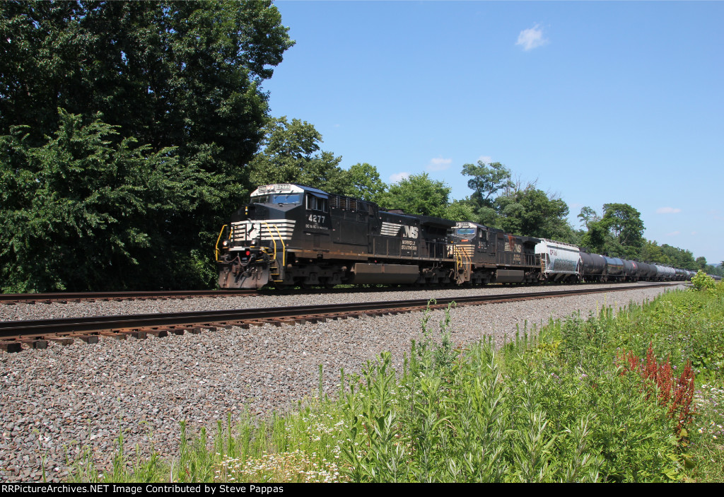 NS 4277 with a unit tank train heading West